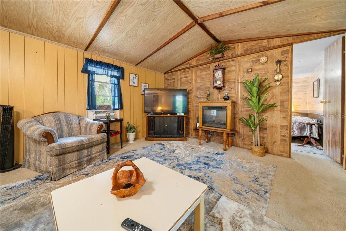 HIGH RIDGE ESTATES UNREC SUB - Residential