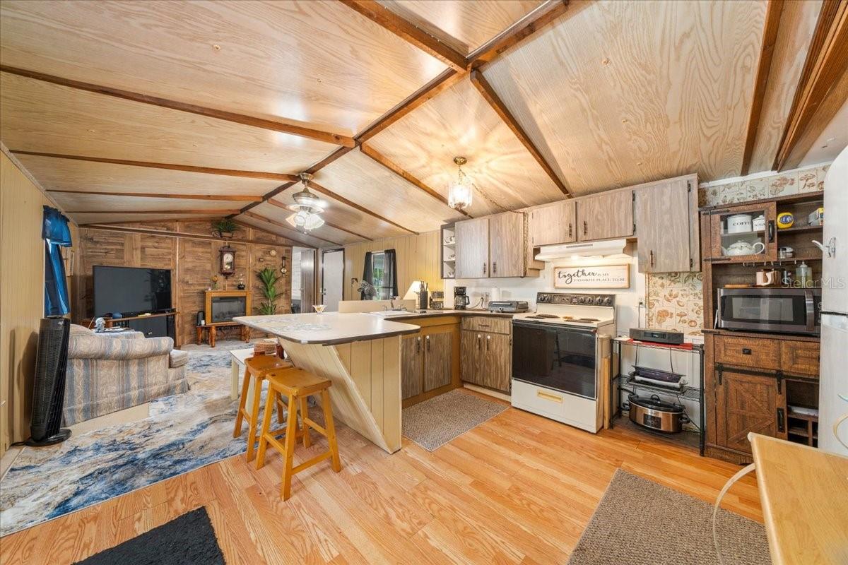 HIGH RIDGE ESTATES UNREC SUB - Residential