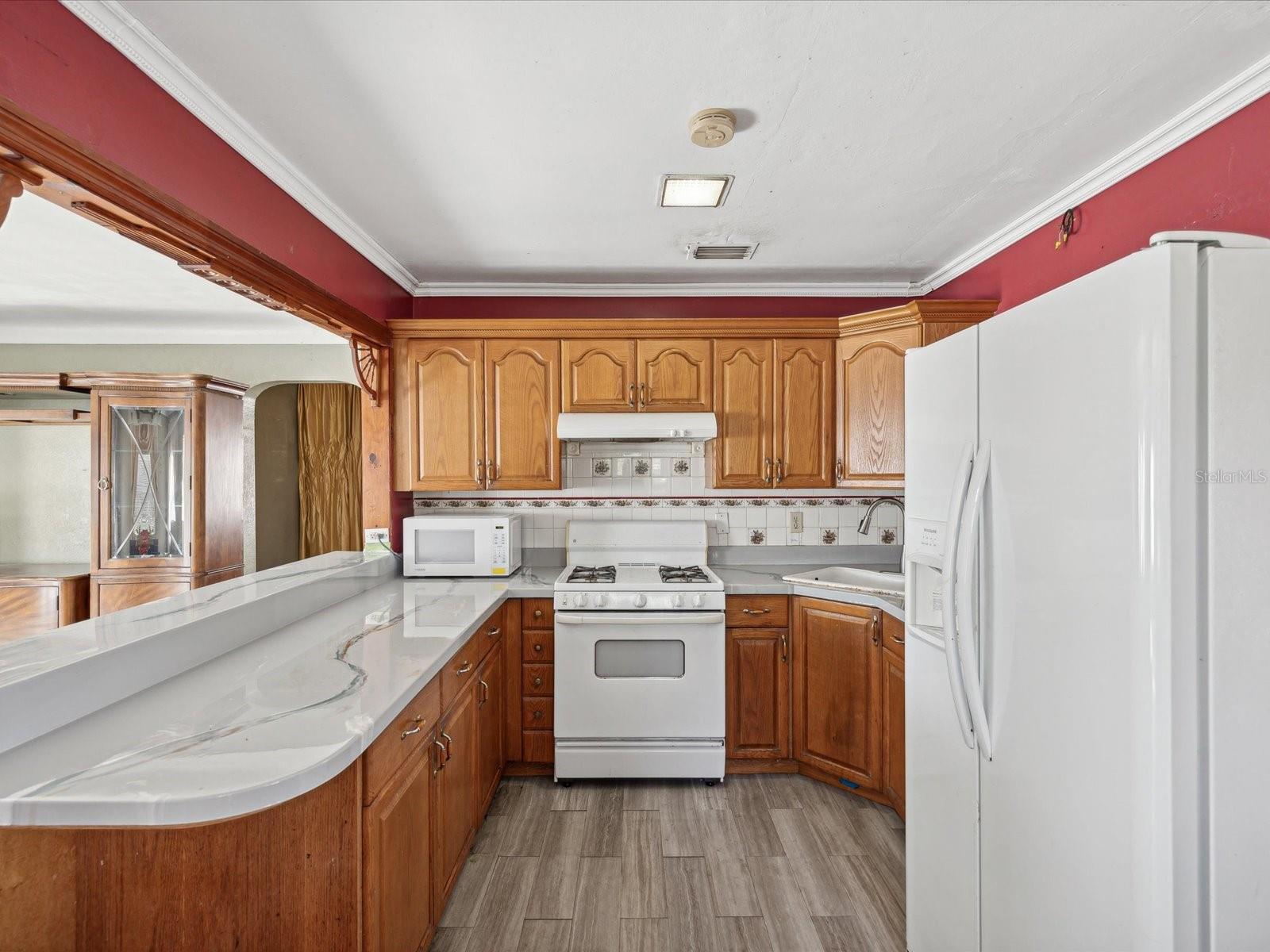 2201 30TH AVENUE N