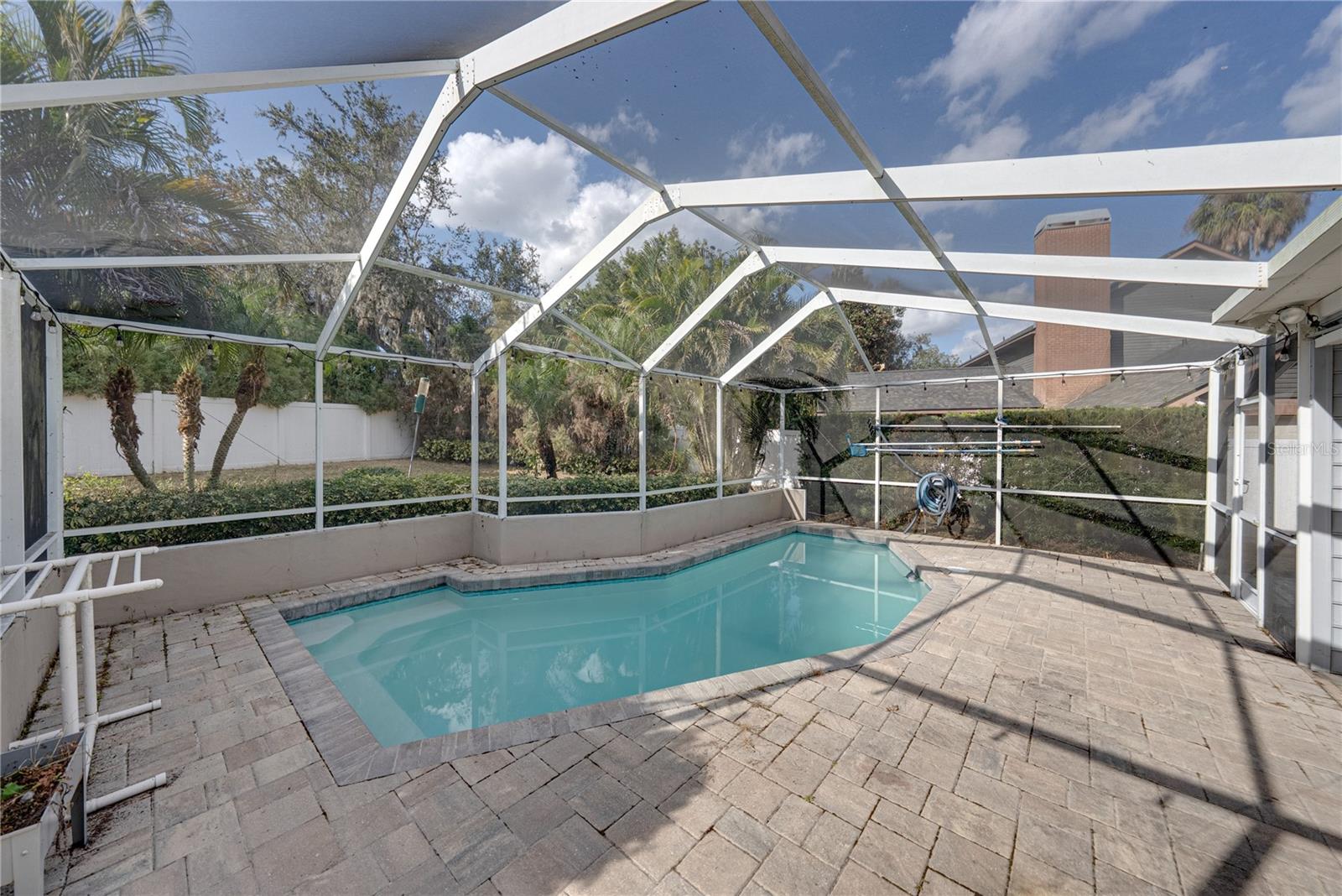 HICKORY LAKES MANOR - Residential