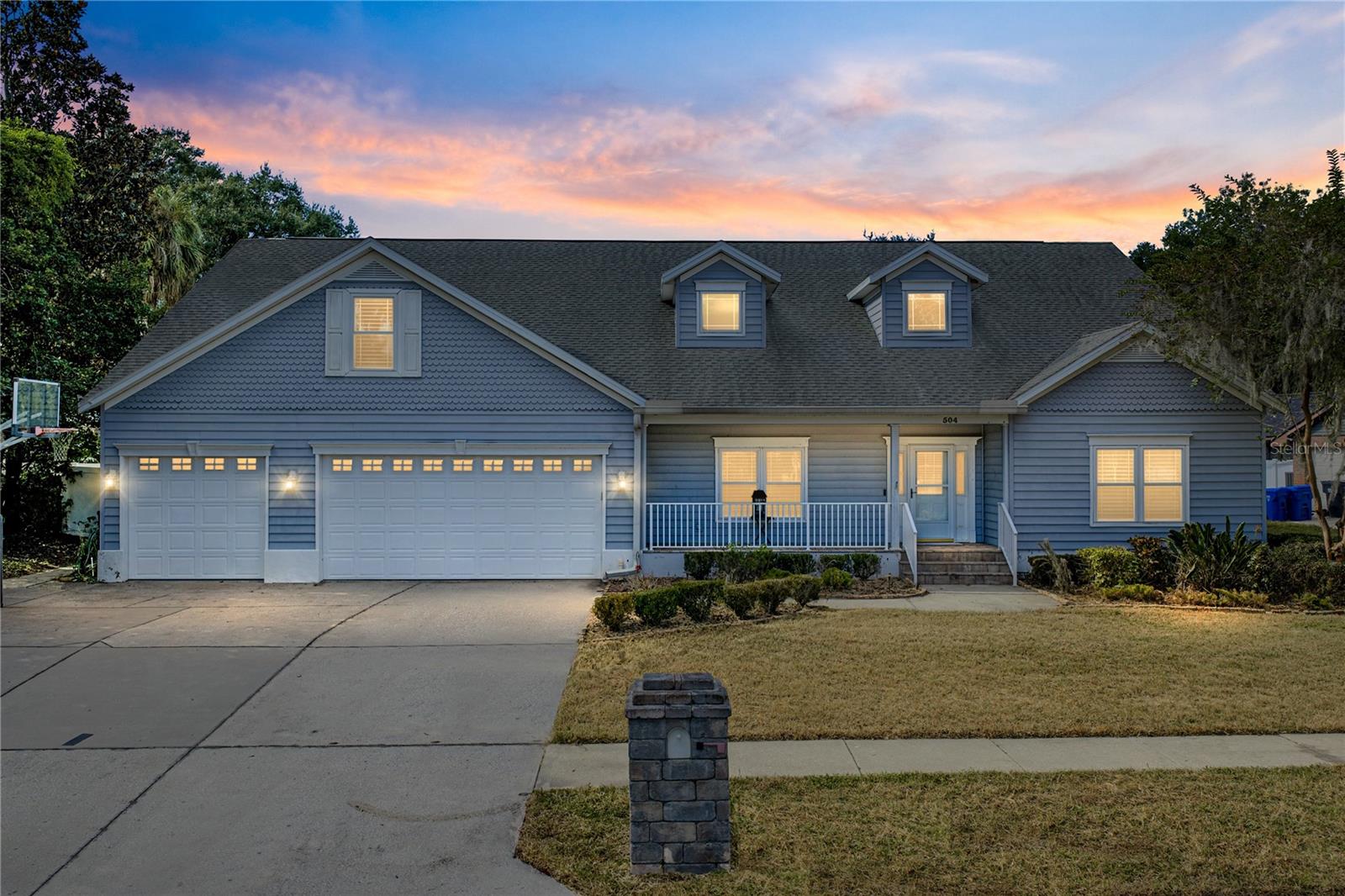 HICKORY LAKES MANOR - Residential