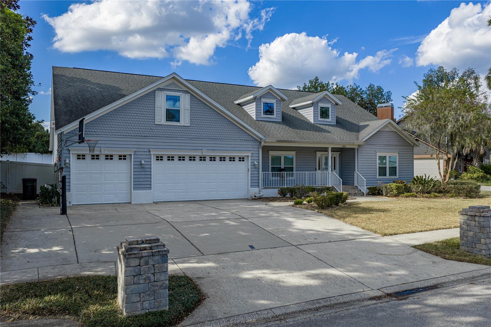 HICKORY LAKES MANOR - Residential