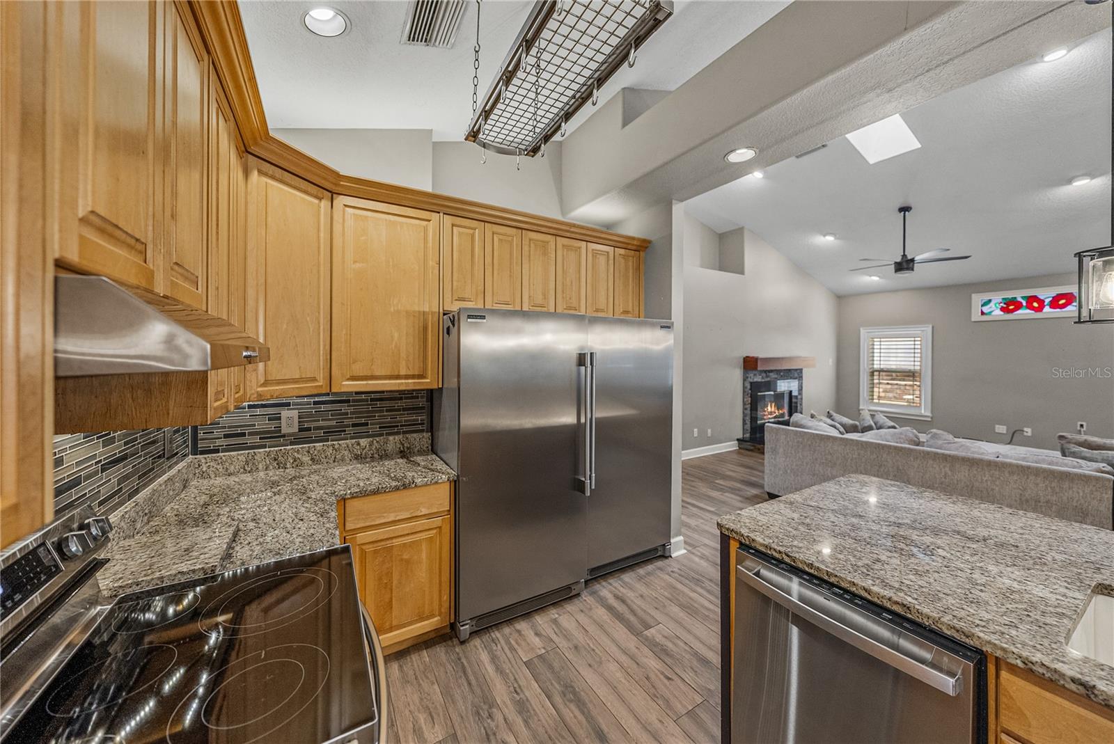 HICKORY LAKES MANOR - Residential