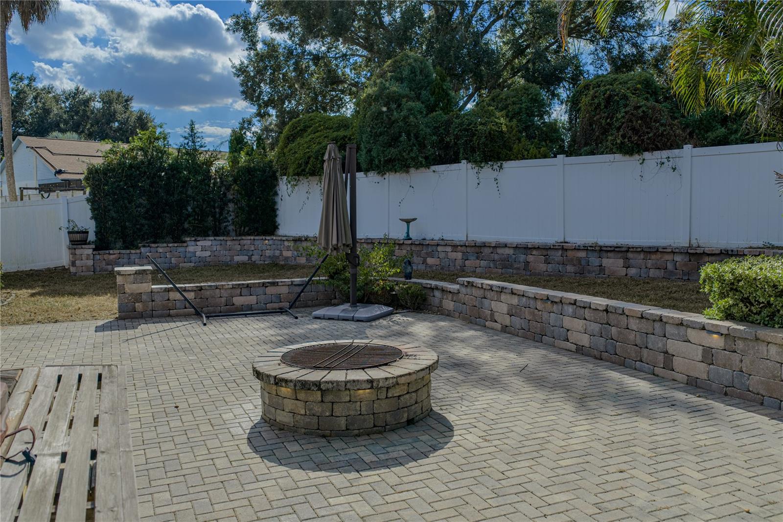 HICKORY LAKES MANOR - Residential