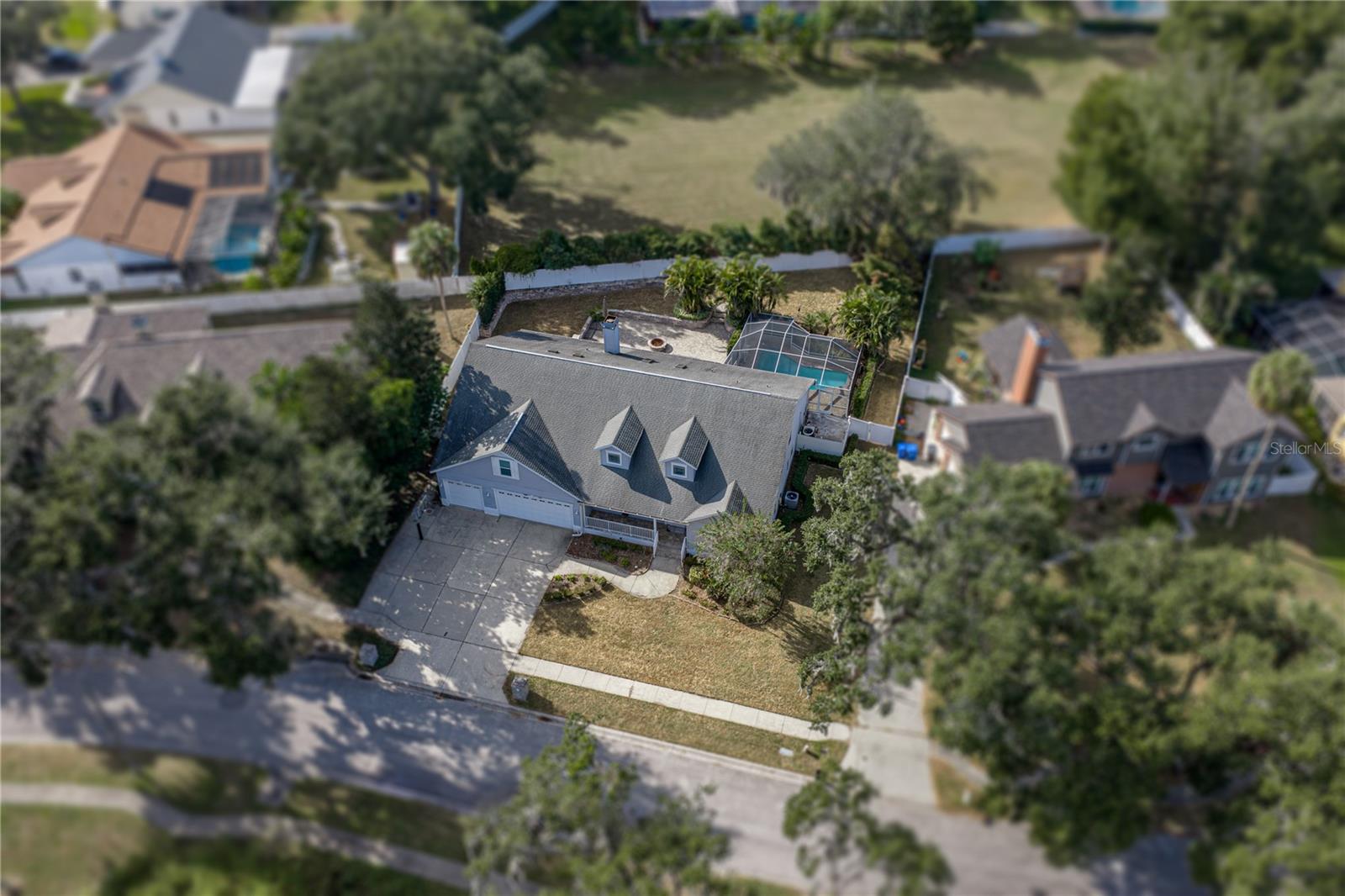 HICKORY LAKES MANOR - Residential