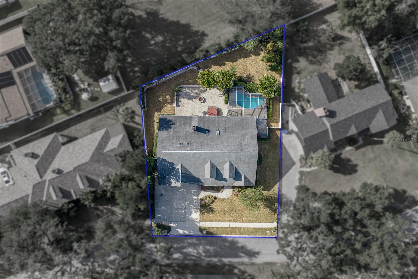 HICKORY LAKES MANOR - Residential