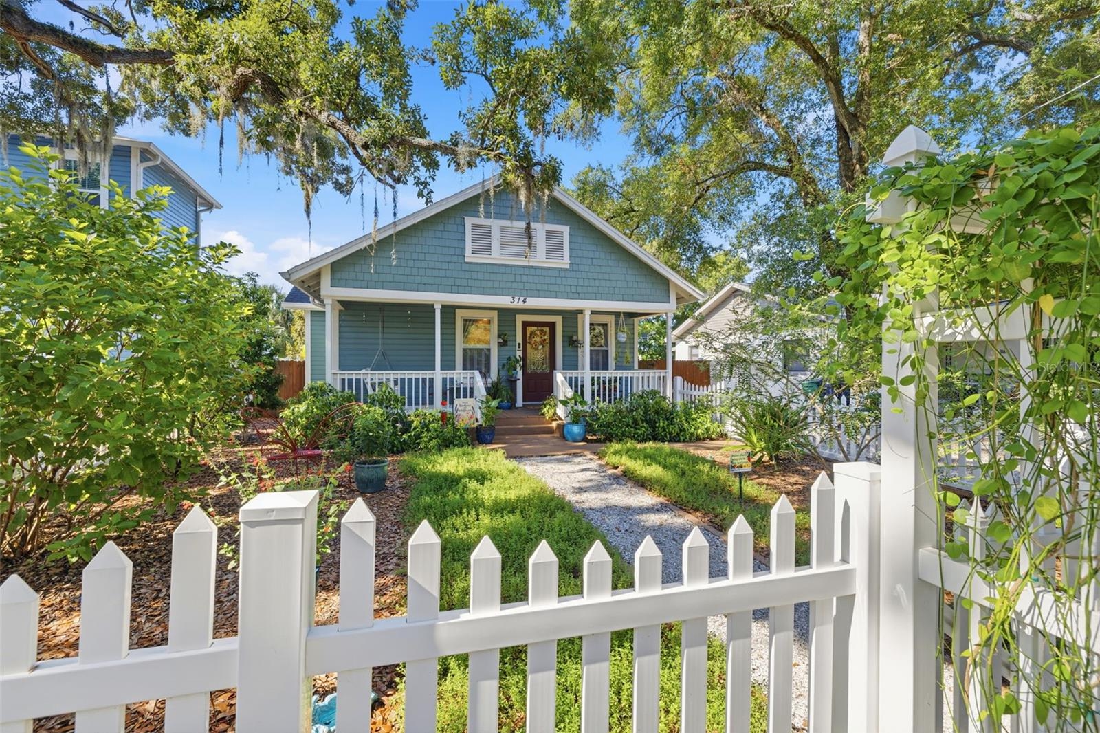 314 W COMANCHE AVENUE