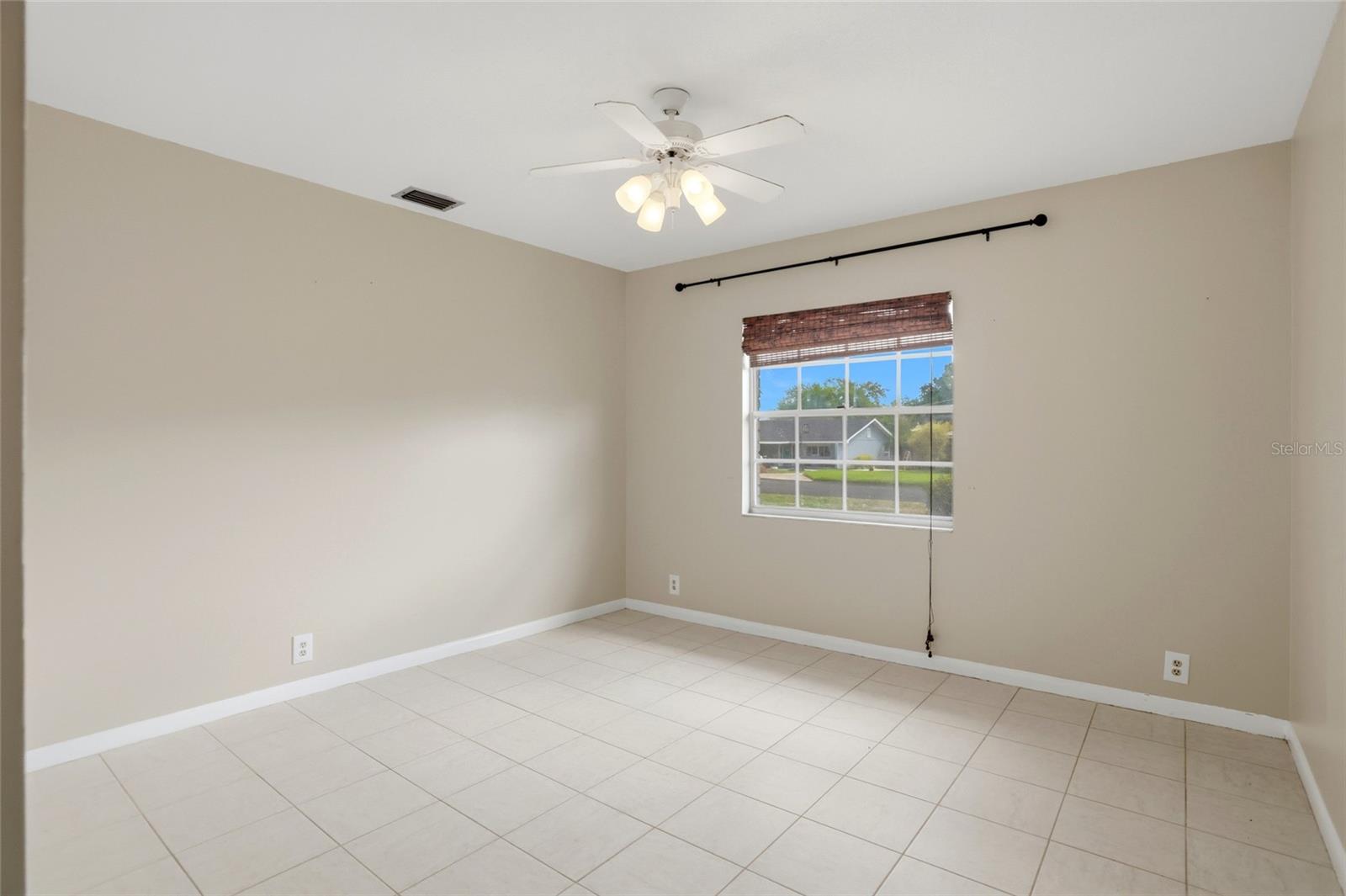 LAKE LINK ESTATES - Residential