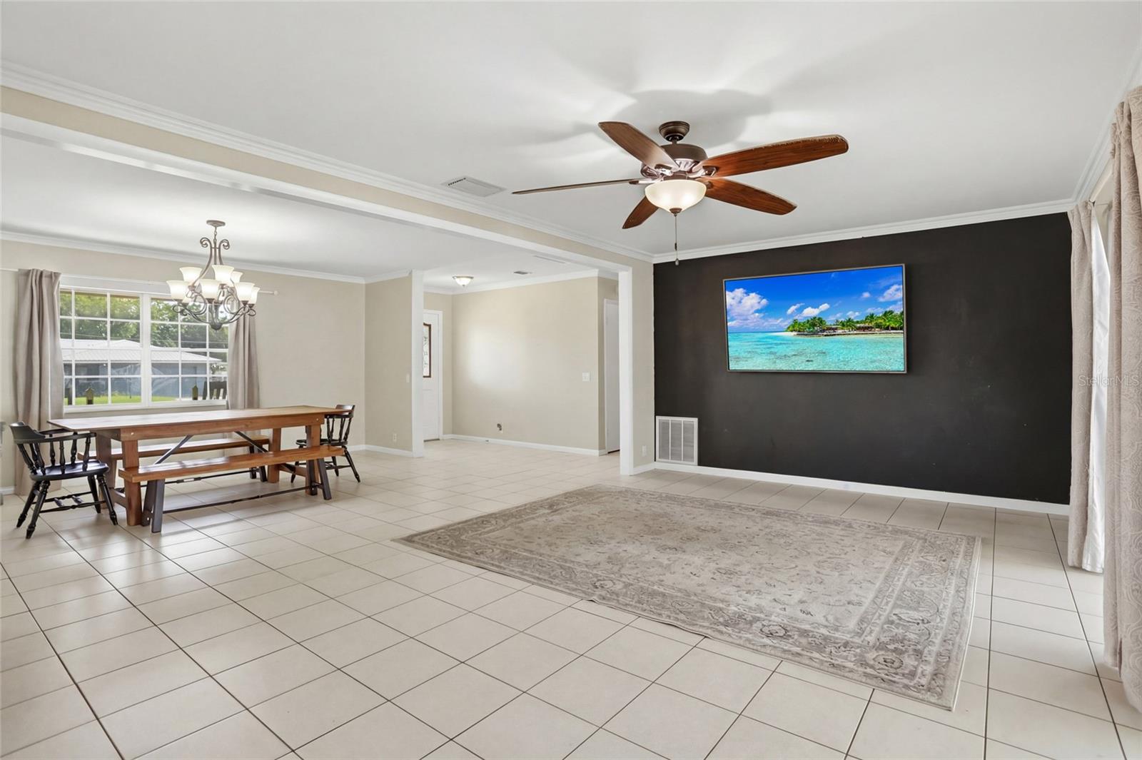 LAKE LINK ESTATES - Residential