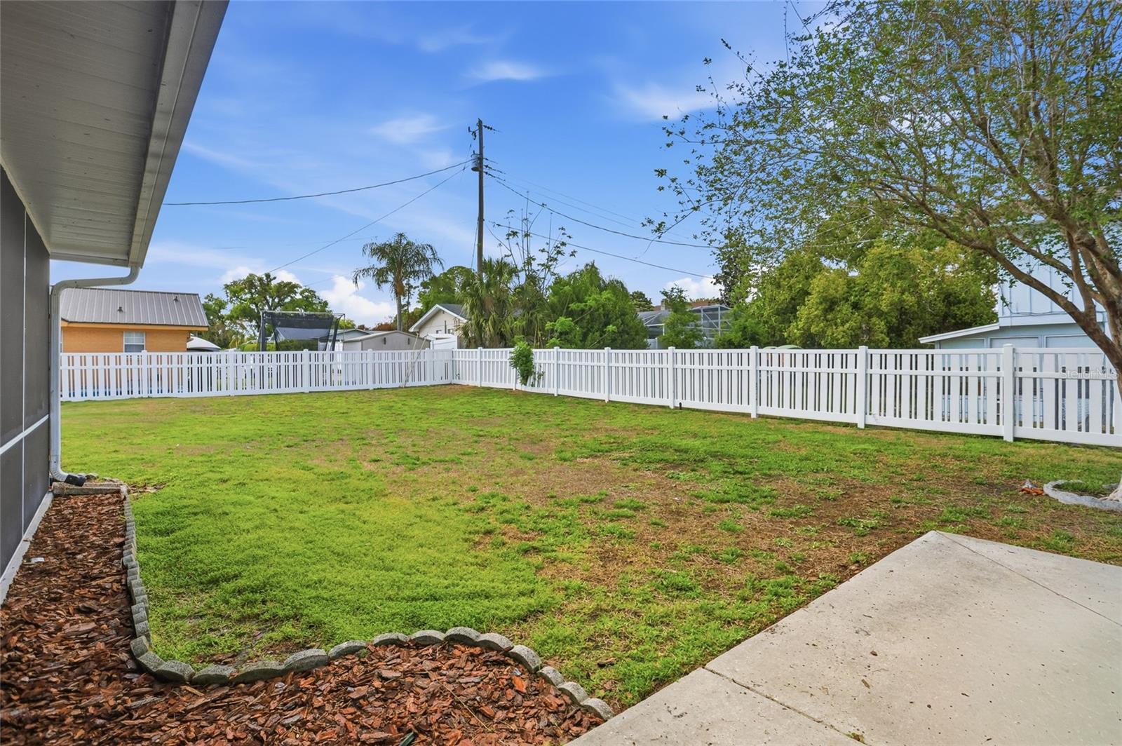 LAKE LINK ESTATES - Residential