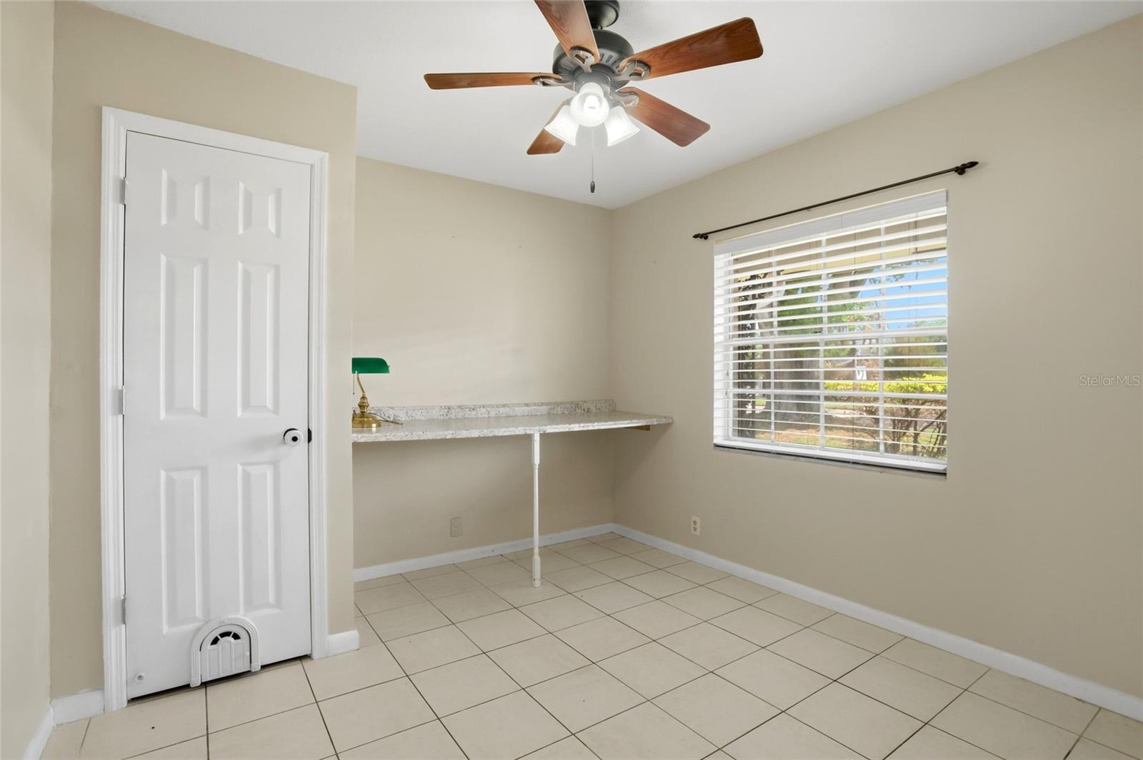 LAKE LINK ESTATES - Residential