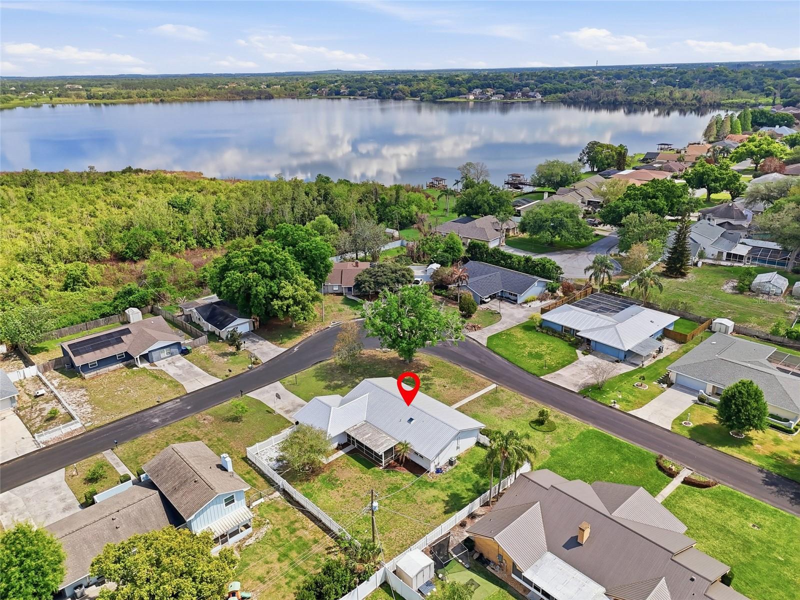 LAKE LINK ESTATES - Residential