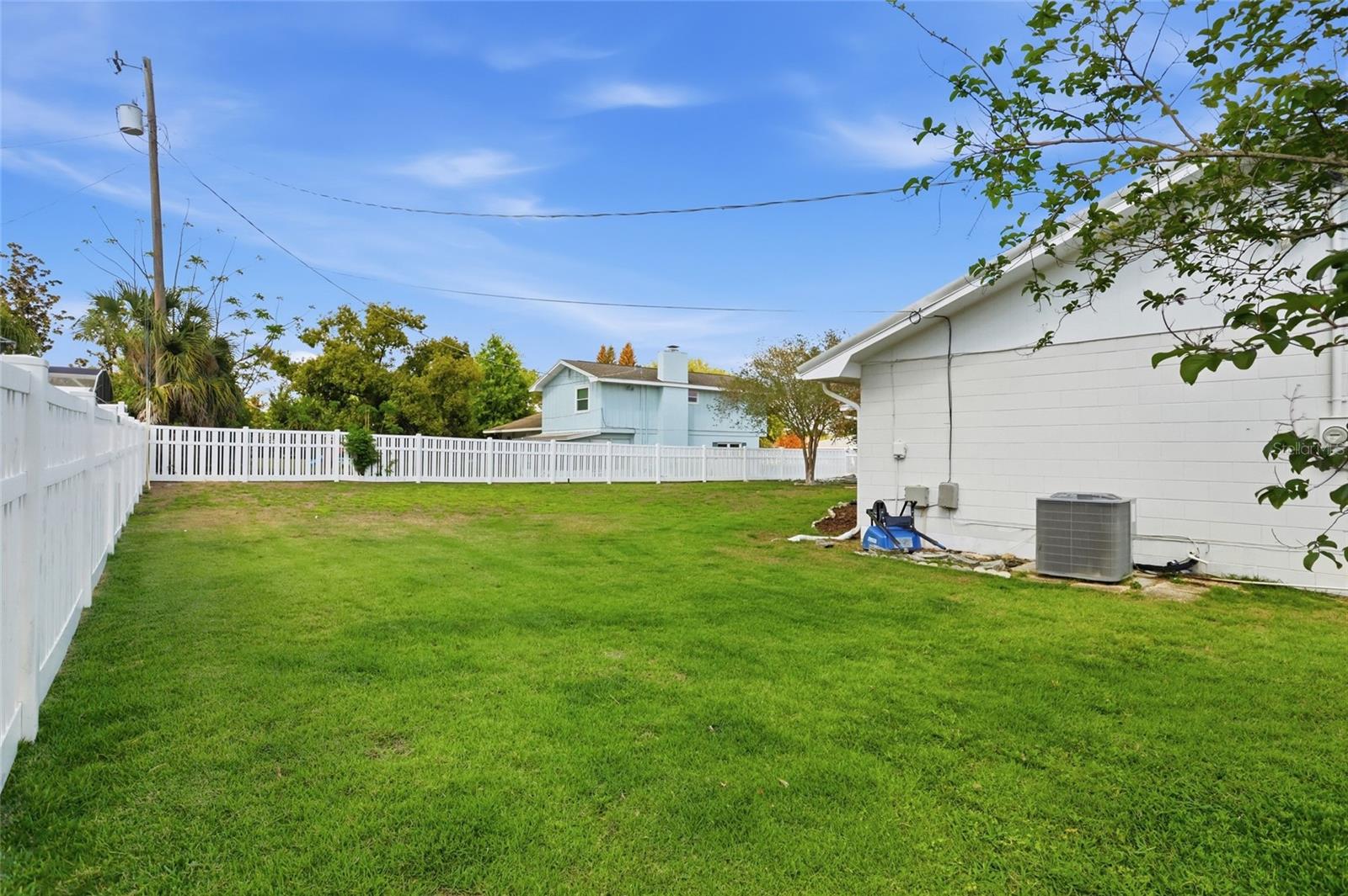 LAKE LINK ESTATES - Residential