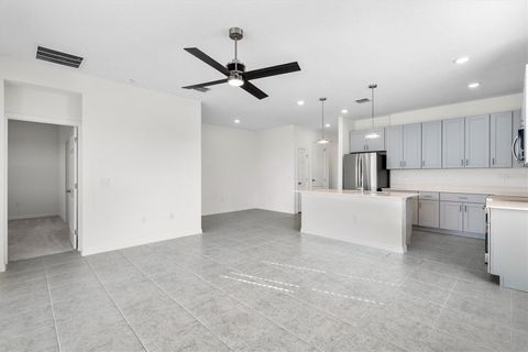 Tiny photo for 3036 Suraj Circle, Tavares, FL 32778 (MLS # O6387604)