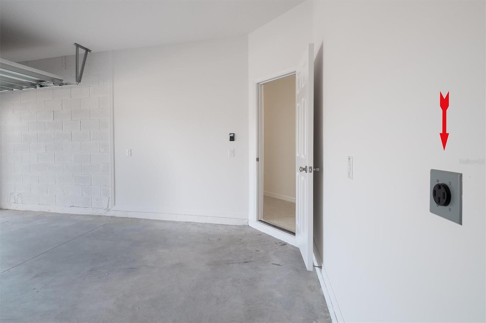 LEELA RESERVE - Residential Lease