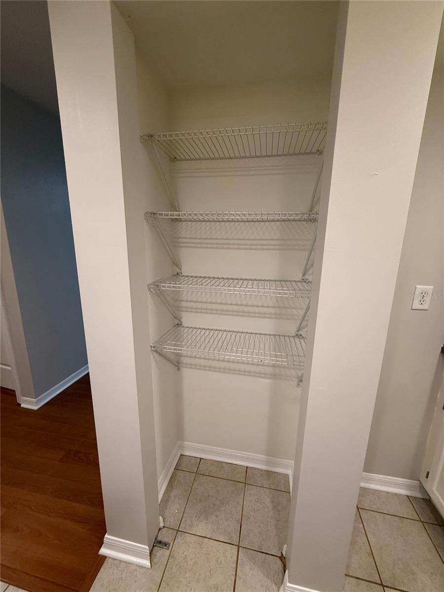 CREEKSIDE VILLAS - Residential Lease