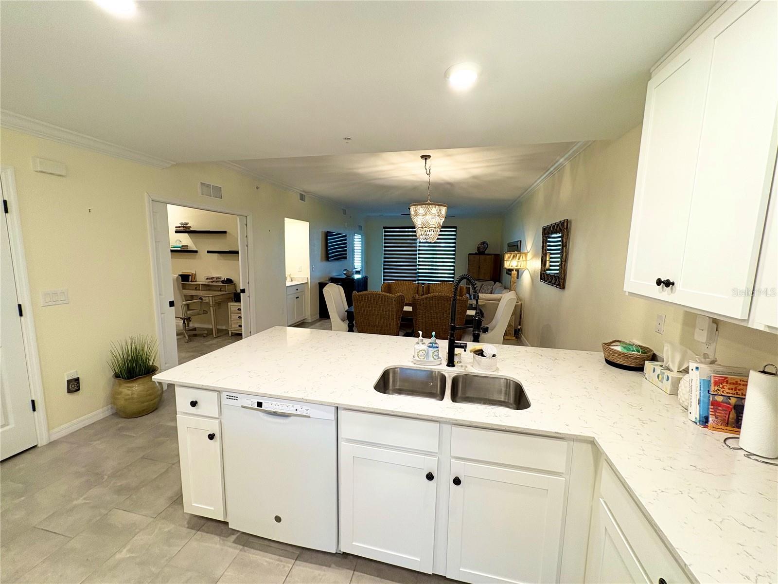 VERANDA VI AT LAKEWOOD NATIONAL PH I - Residential Lease