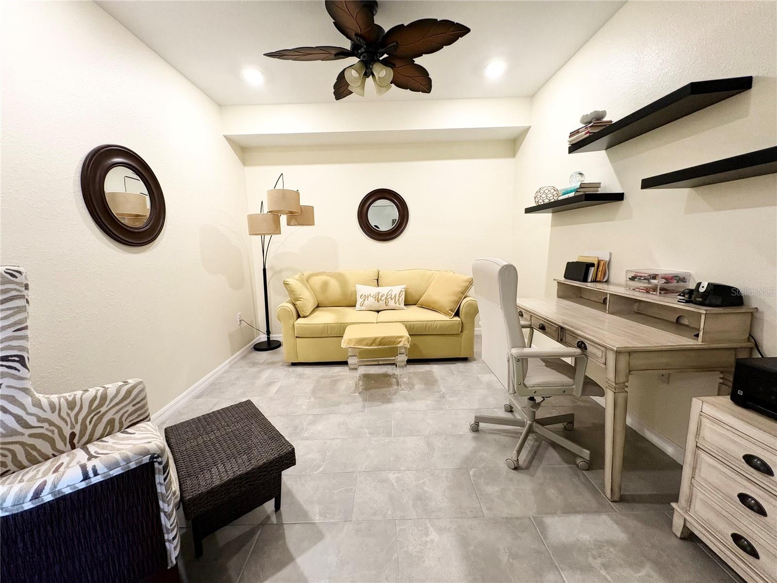 VERANDA VI AT LAKEWOOD NATIONAL PH I - Residential Lease