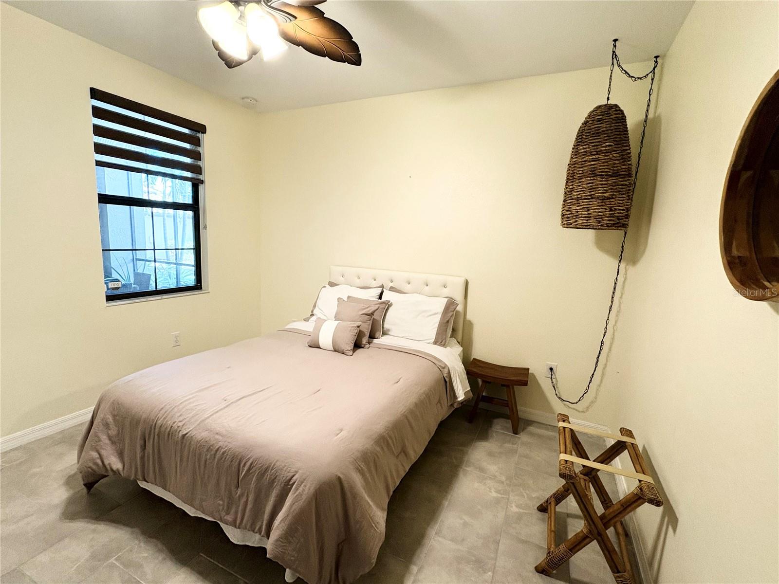 VERANDA VI AT LAKEWOOD NATIONAL PH I - Residential Lease
