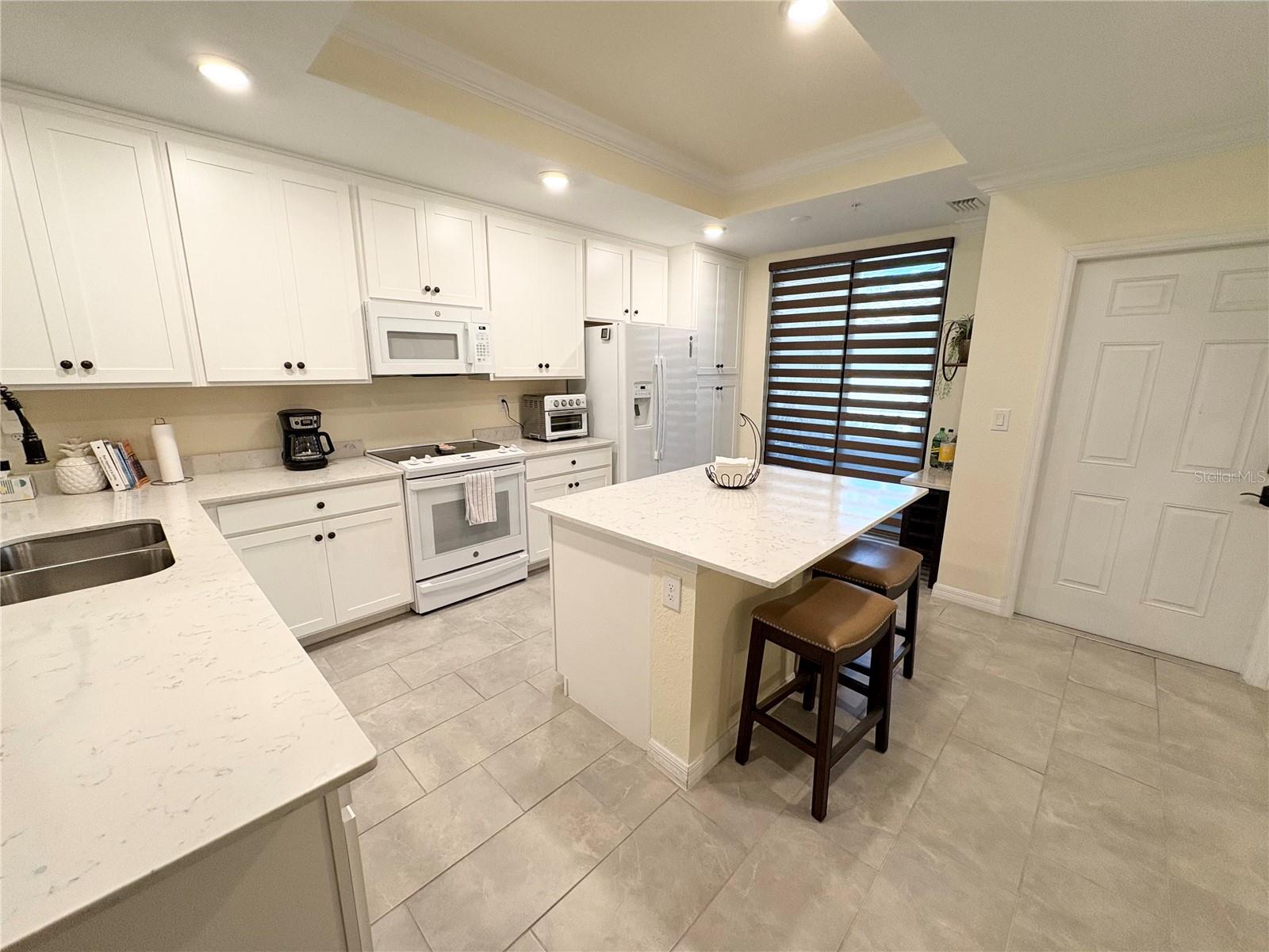 VERANDA VI AT LAKEWOOD NATIONAL PH I - Residential Lease