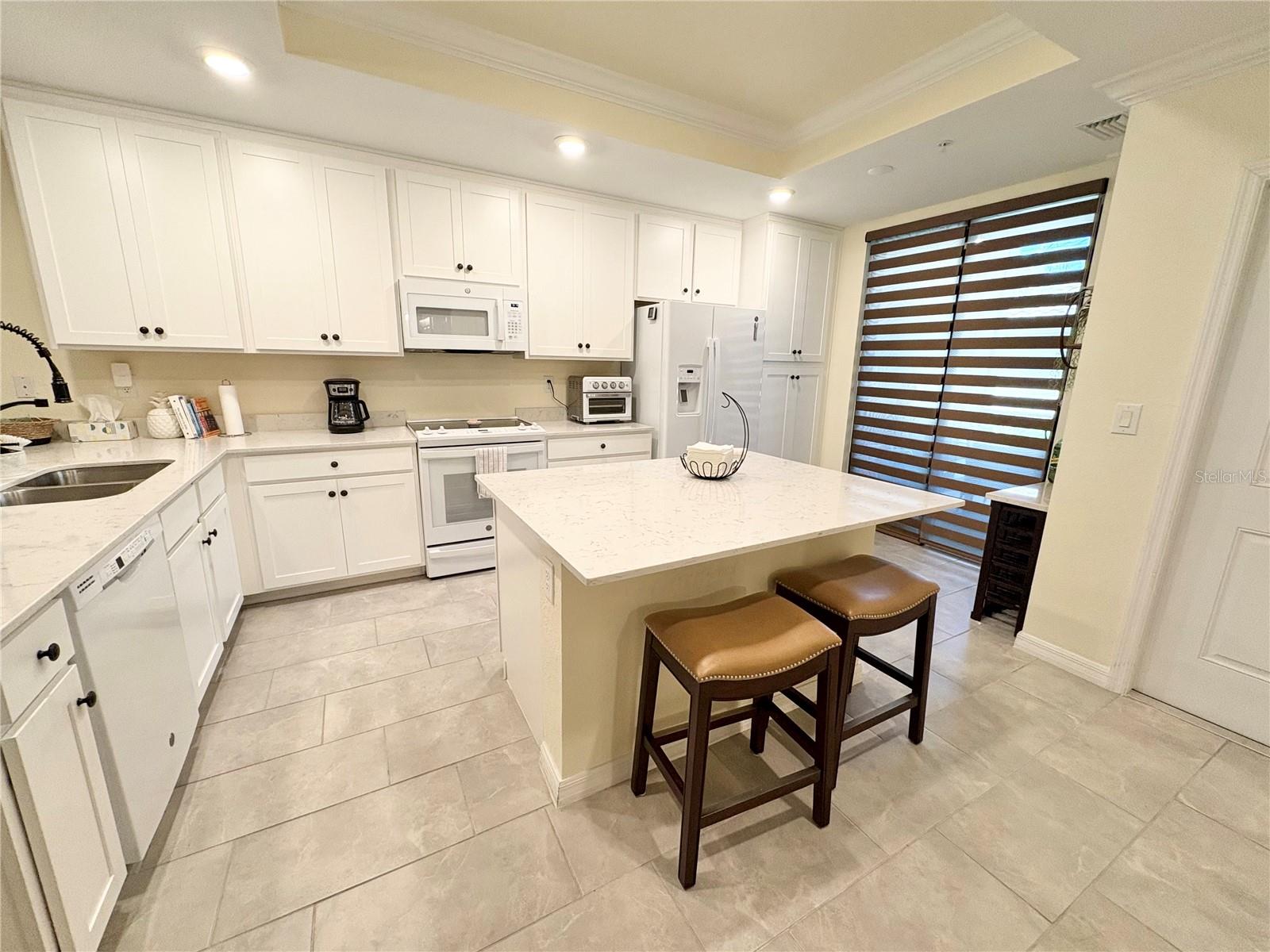 VERANDA VI AT LAKEWOOD NATIONAL PH I - Residential Lease