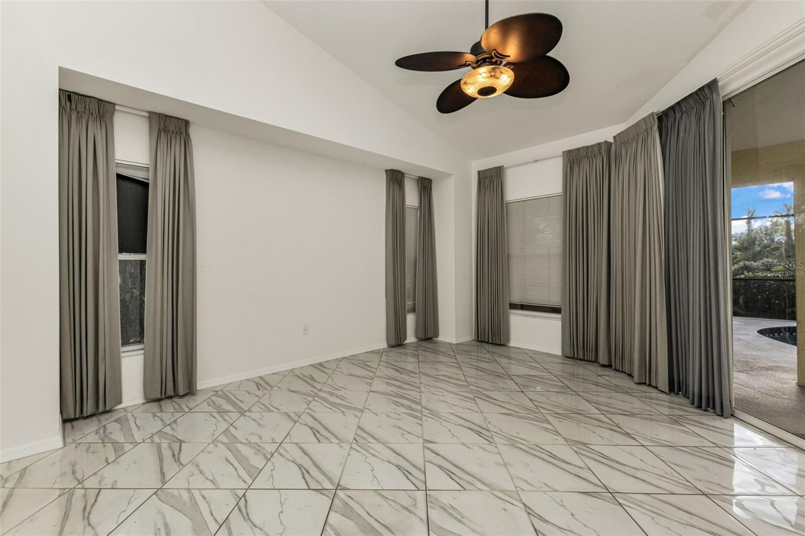 STONEBRIDGE AT RIVERWOOD - Residential