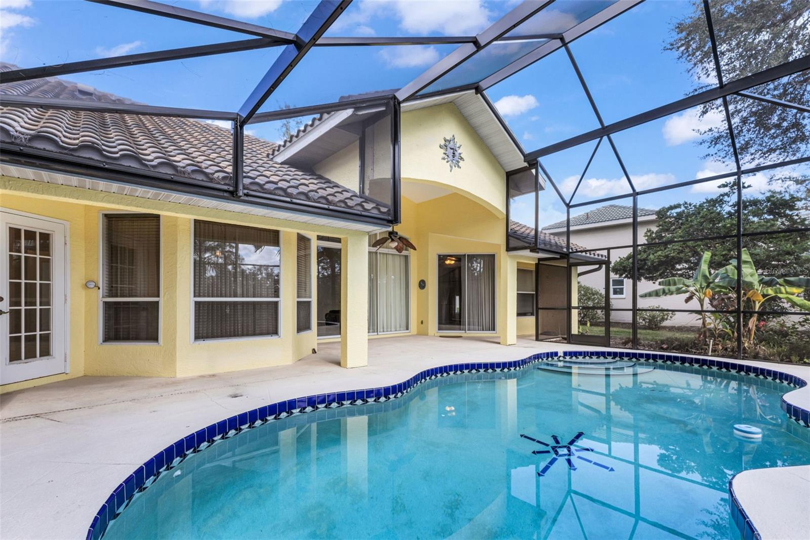 STONEBRIDGE AT RIVERWOOD - Residential