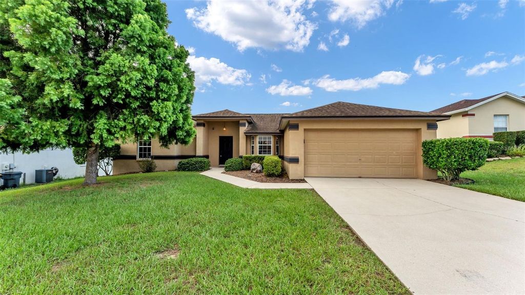 Photo of 3851 Horizon Hill Drive, Lakeland, FL 33813 (MLS # L4956218)
