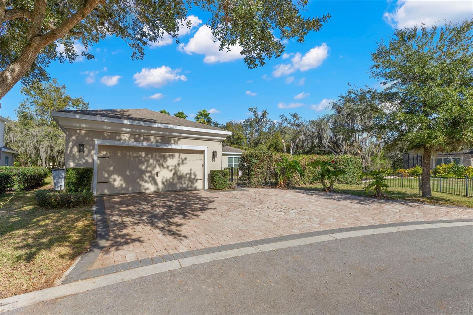 FISHHAWK RANCH TOWNCENTER PHAS - Residential