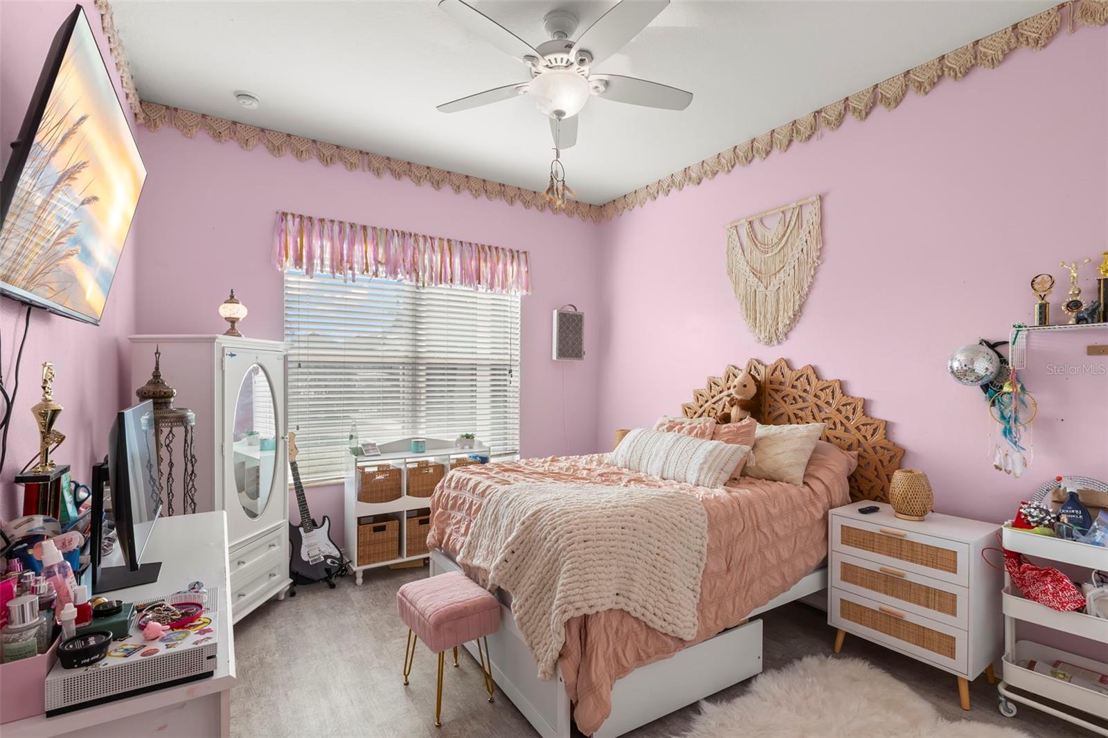 FISHHAWK RANCH TOWNCENTER PHAS - Residential