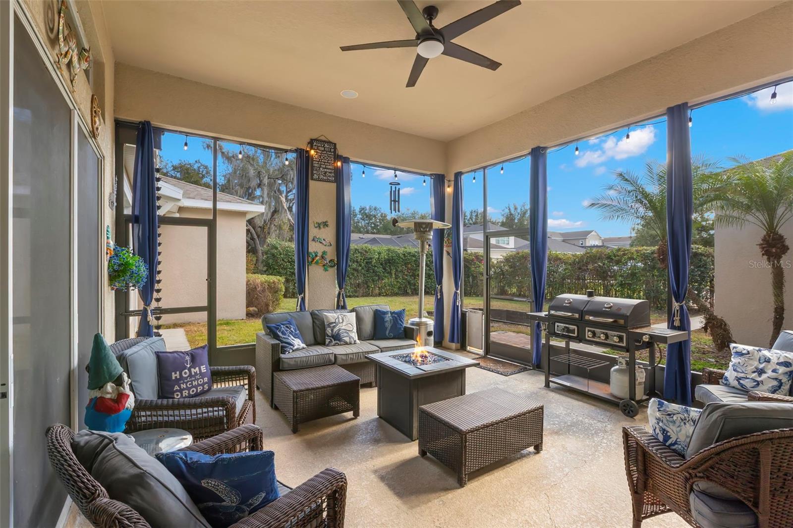 FISHHAWK RANCH TOWNCENTER PHAS - Residential