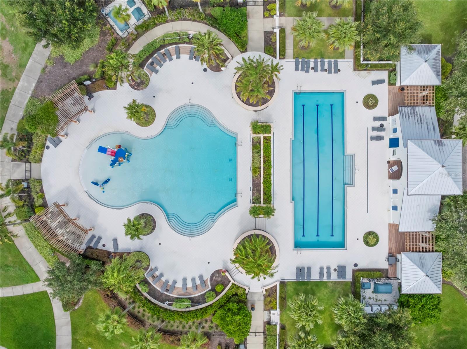 FISHHAWK RANCH TOWNCENTER PHAS - Residential