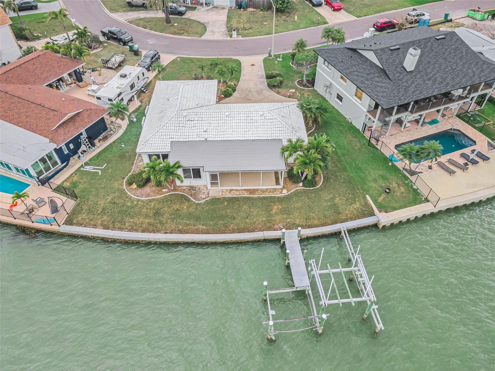 RIDGEWOOD RIVIERA - Residential