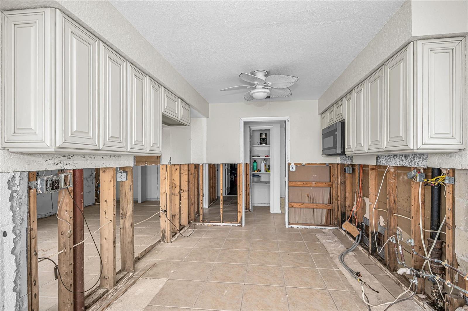 RIDGEWOOD RIVIERA - Residential