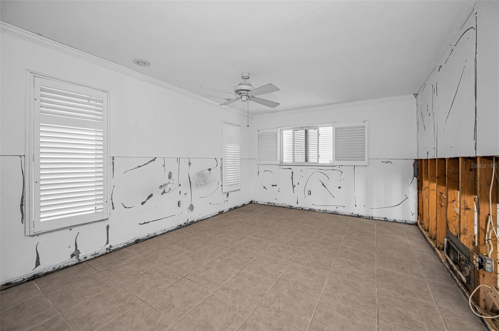 RIDGEWOOD RIVIERA - Residential