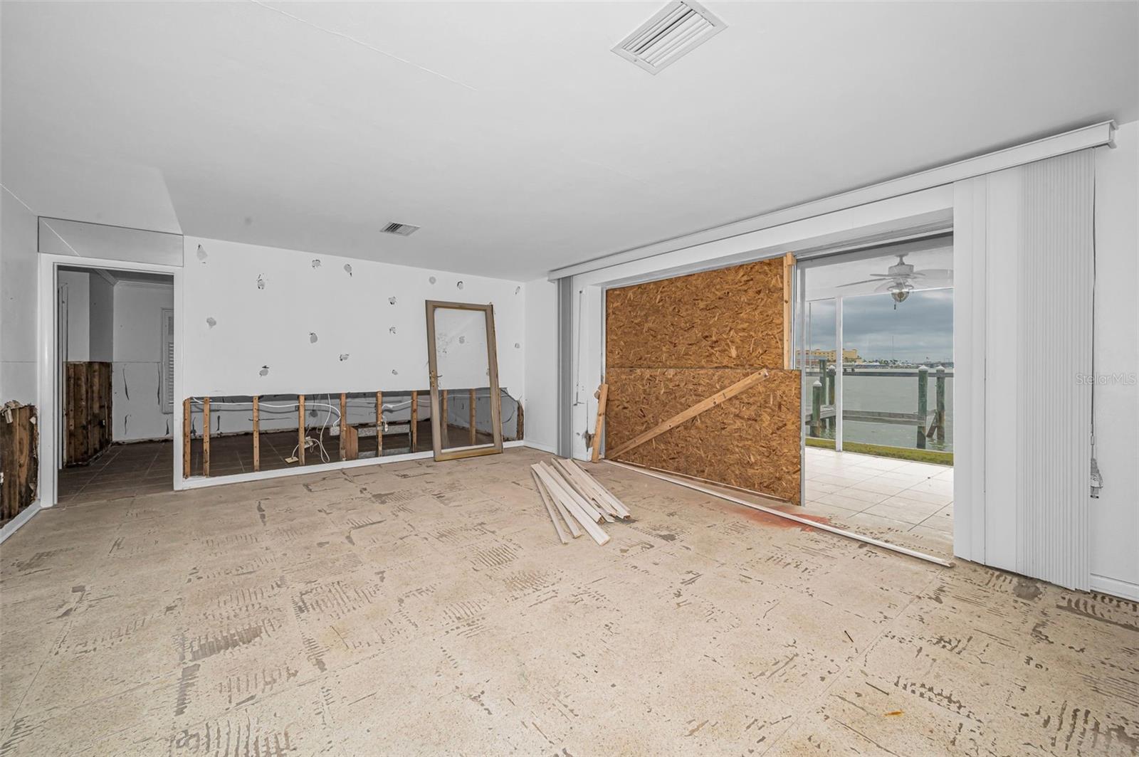 RIDGEWOOD RIVIERA - Residential