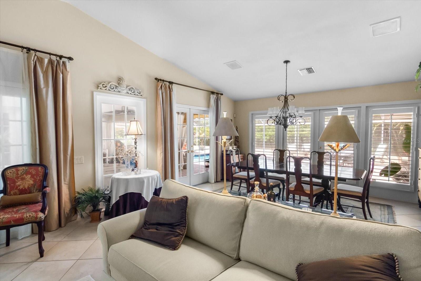 SOUTHBAY YACHT & RACQUET CLUB - Residential