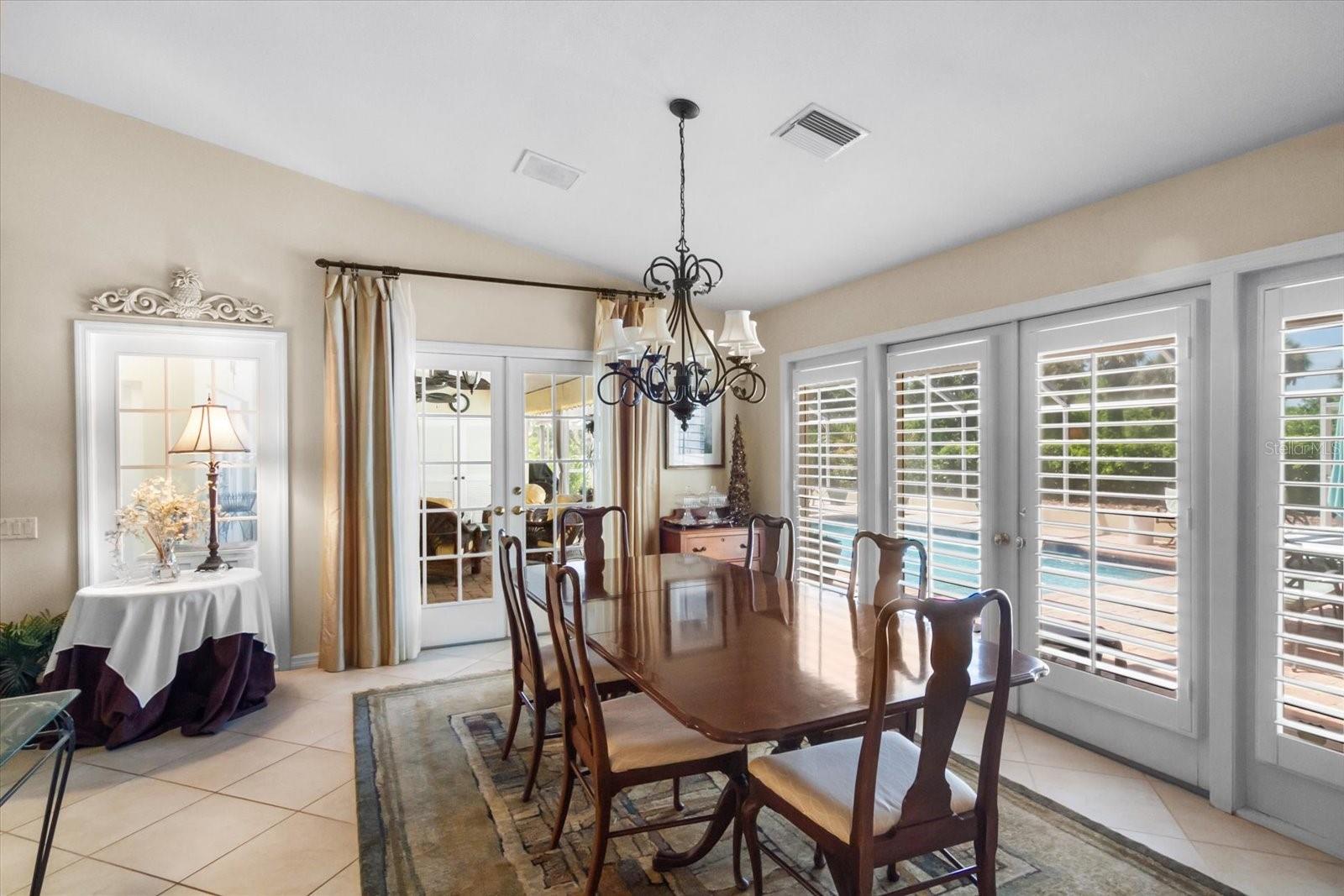SOUTHBAY YACHT & RACQUET CLUB - Residential