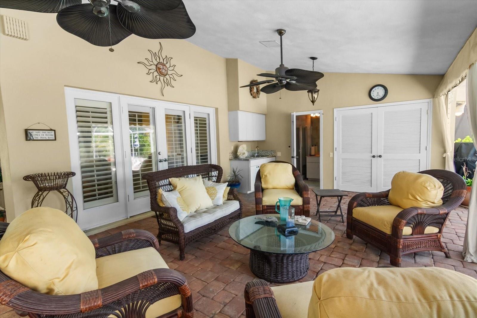SOUTHBAY YACHT & RACQUET CLUB - Residential
