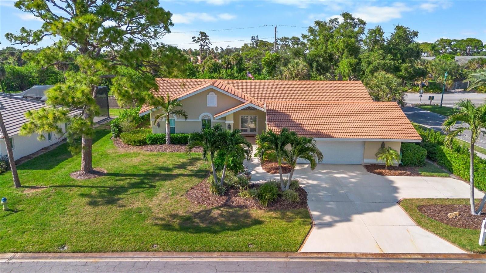 204 WINDWARD DRIVE