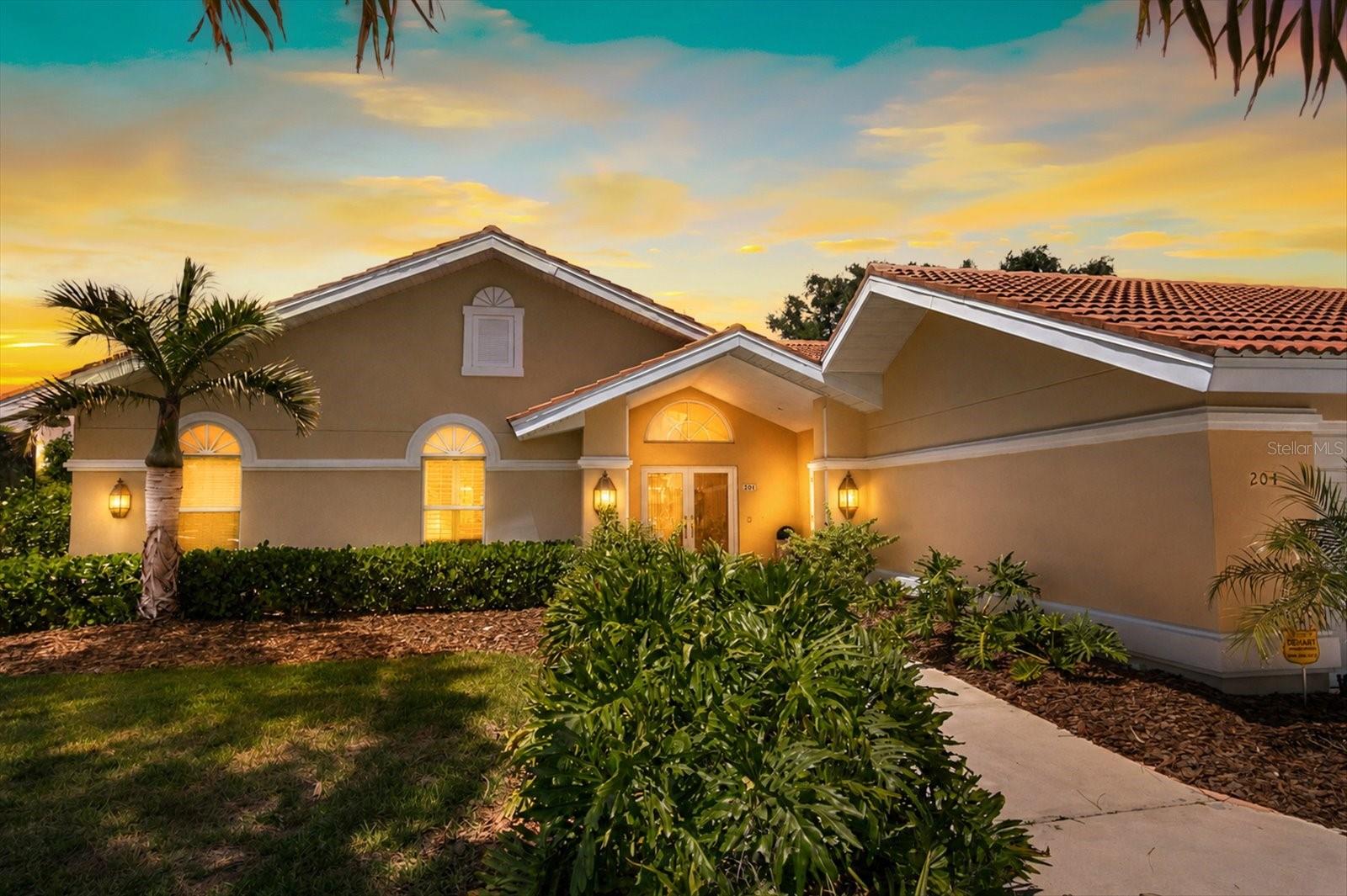 204 WINDWARD DRIVE