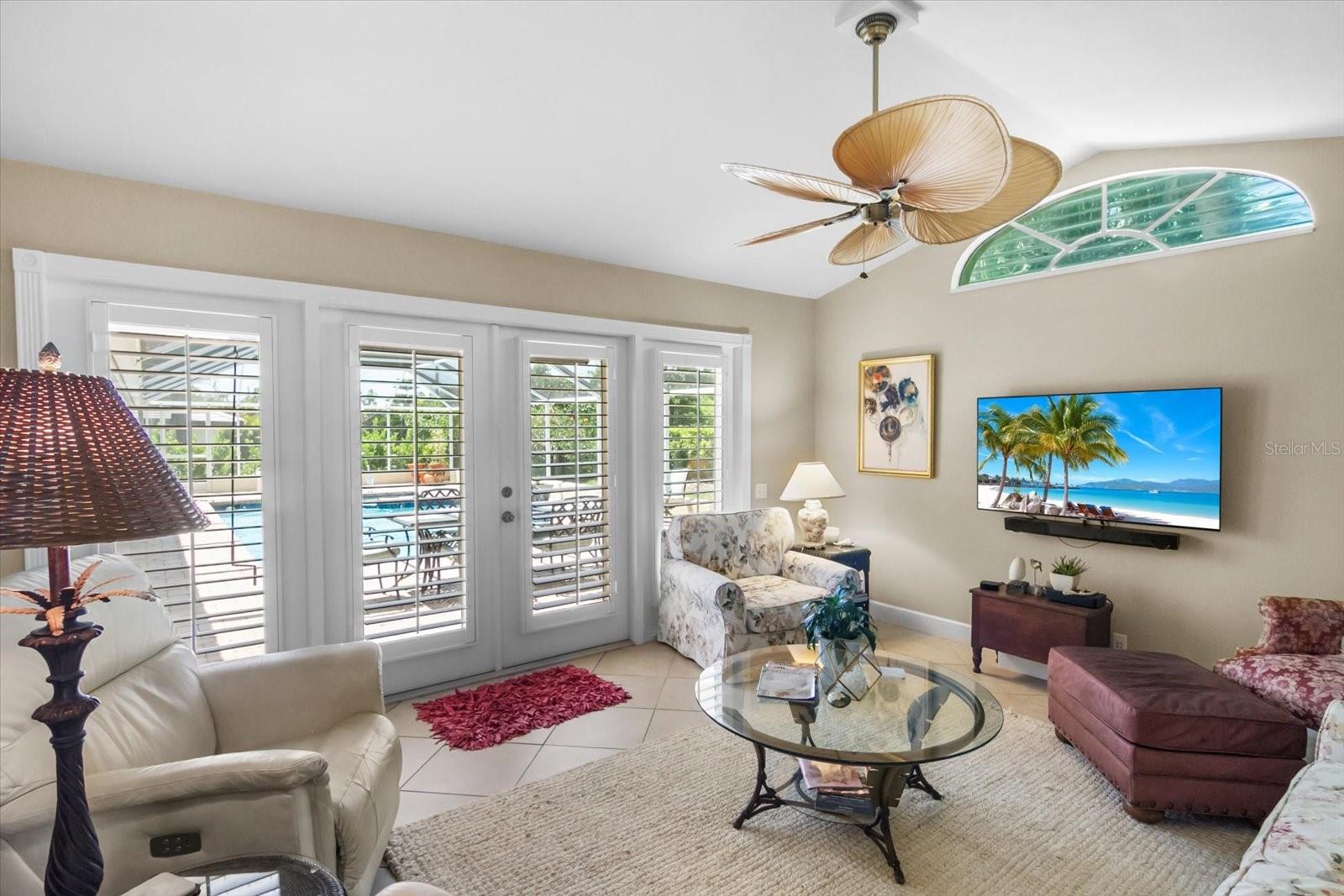 SOUTHBAY YACHT & RACQUET CLUB - Residential