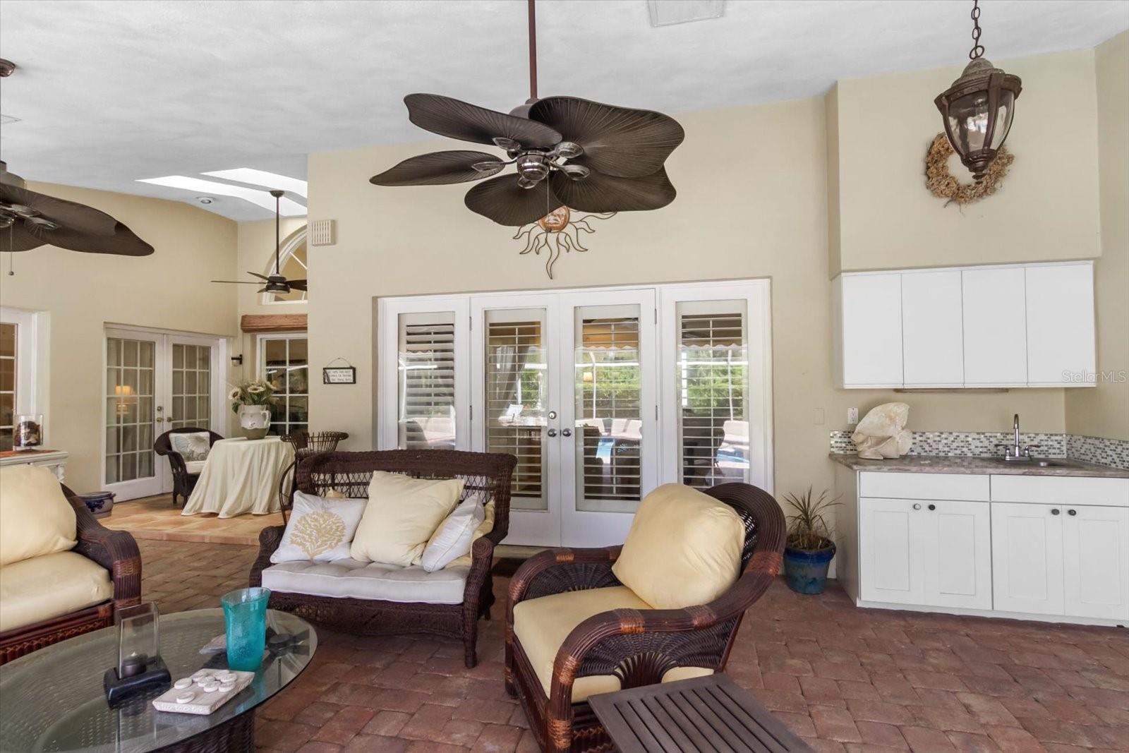 SOUTHBAY YACHT & RACQUET CLUB - Residential