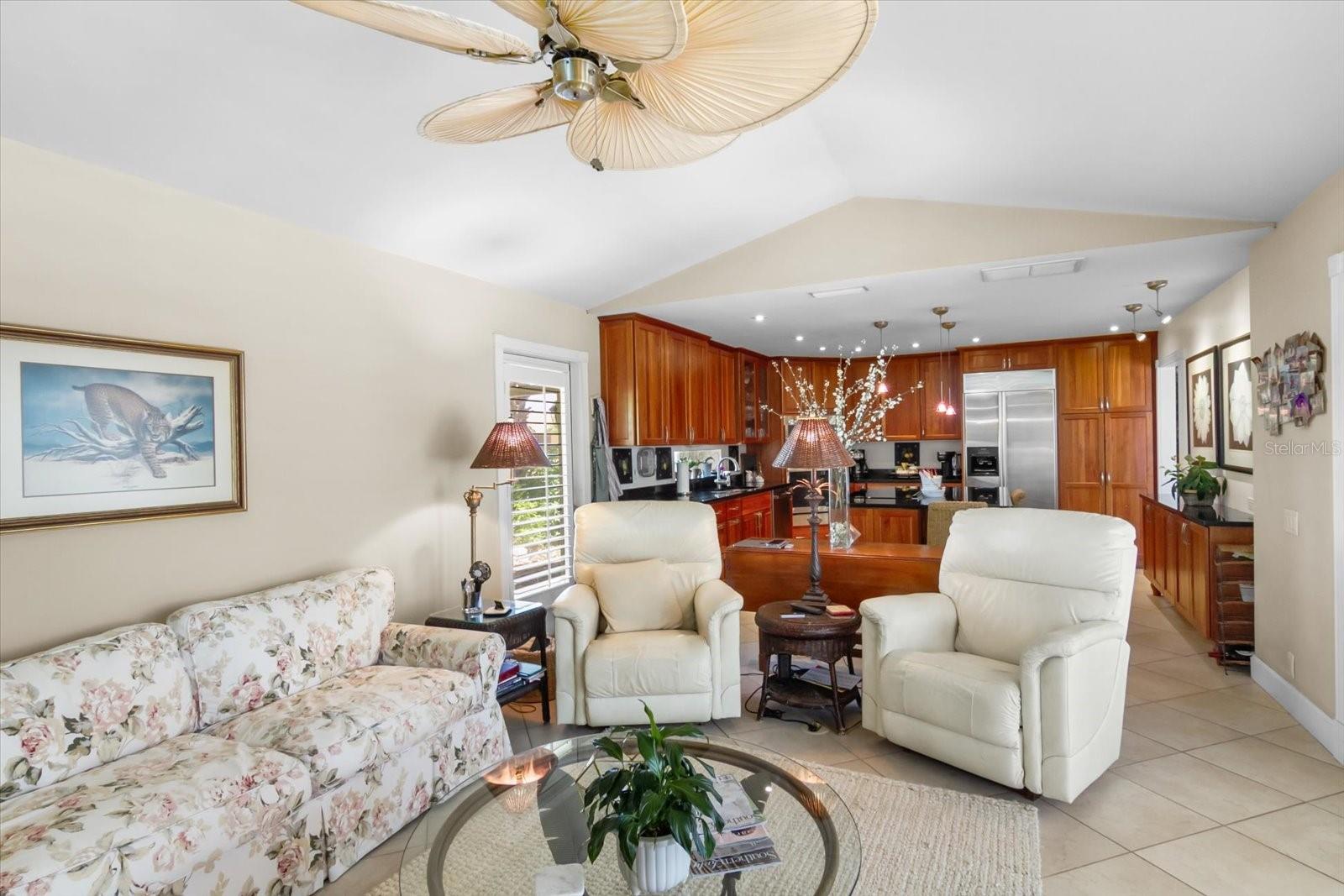 SOUTHBAY YACHT & RACQUET CLUB - Residential