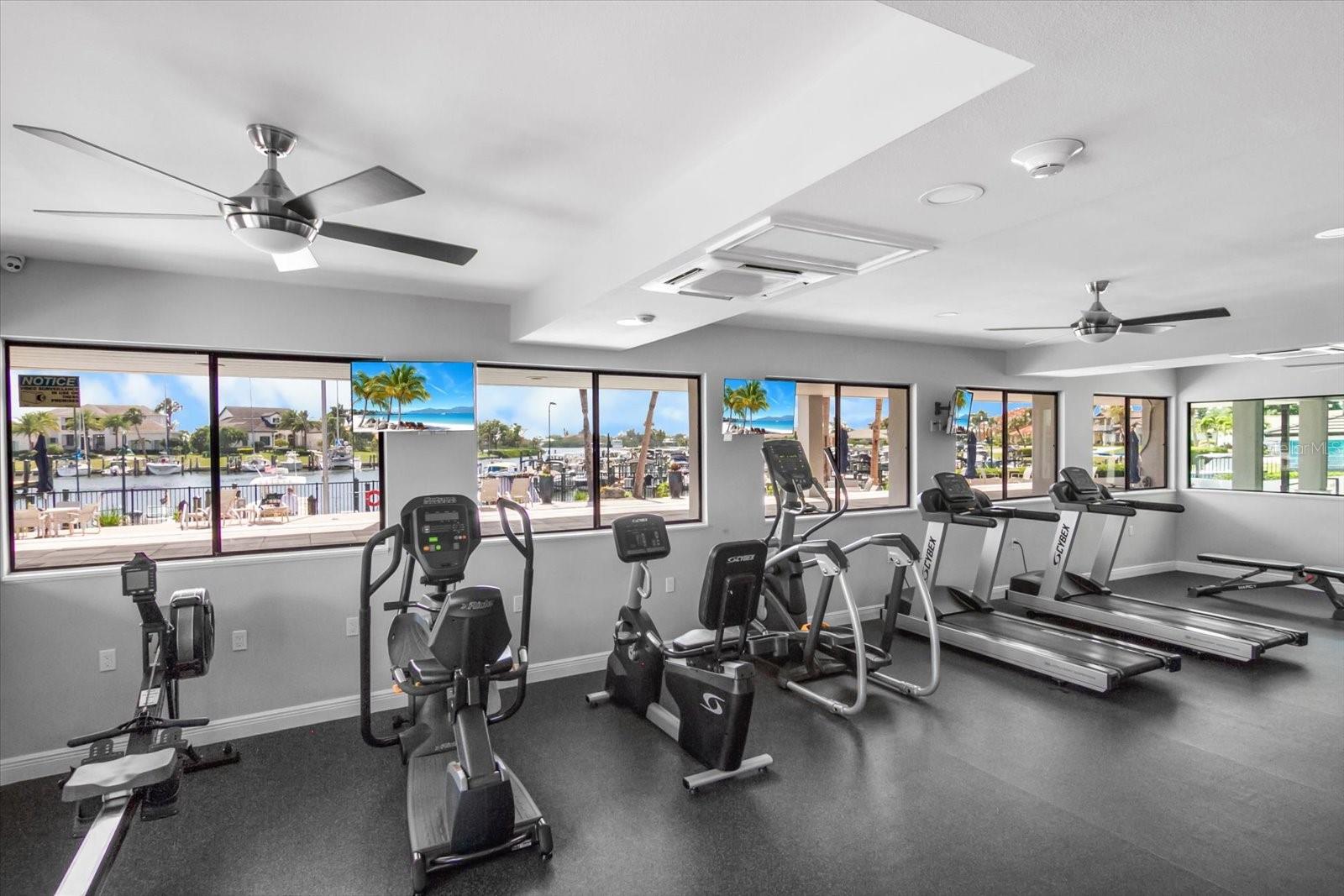 SOUTHBAY YACHT & RACQUET CLUB - Residential