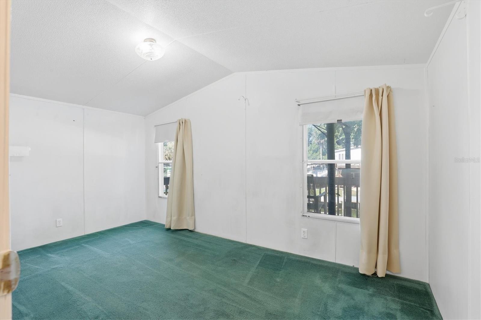 WEEKI WACHEE GARDENS - Residential