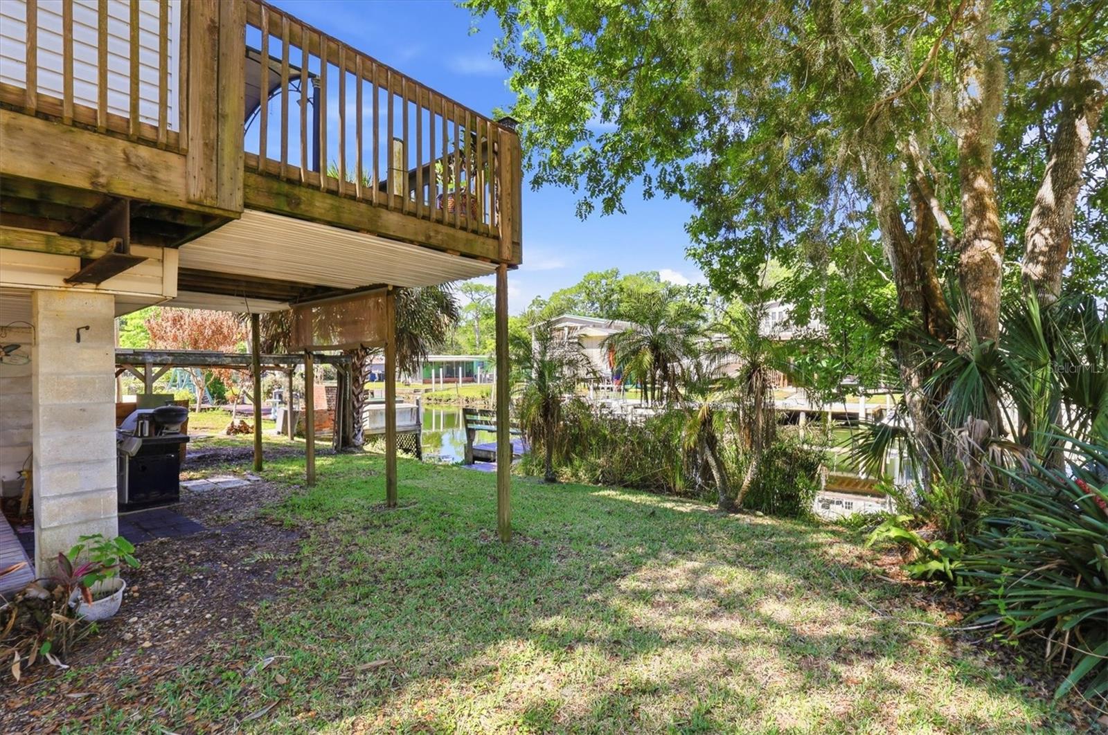 WEEKI WACHEE GARDENS - Residential