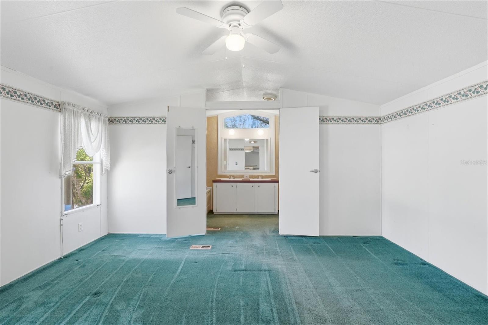 WEEKI WACHEE GARDENS - Residential