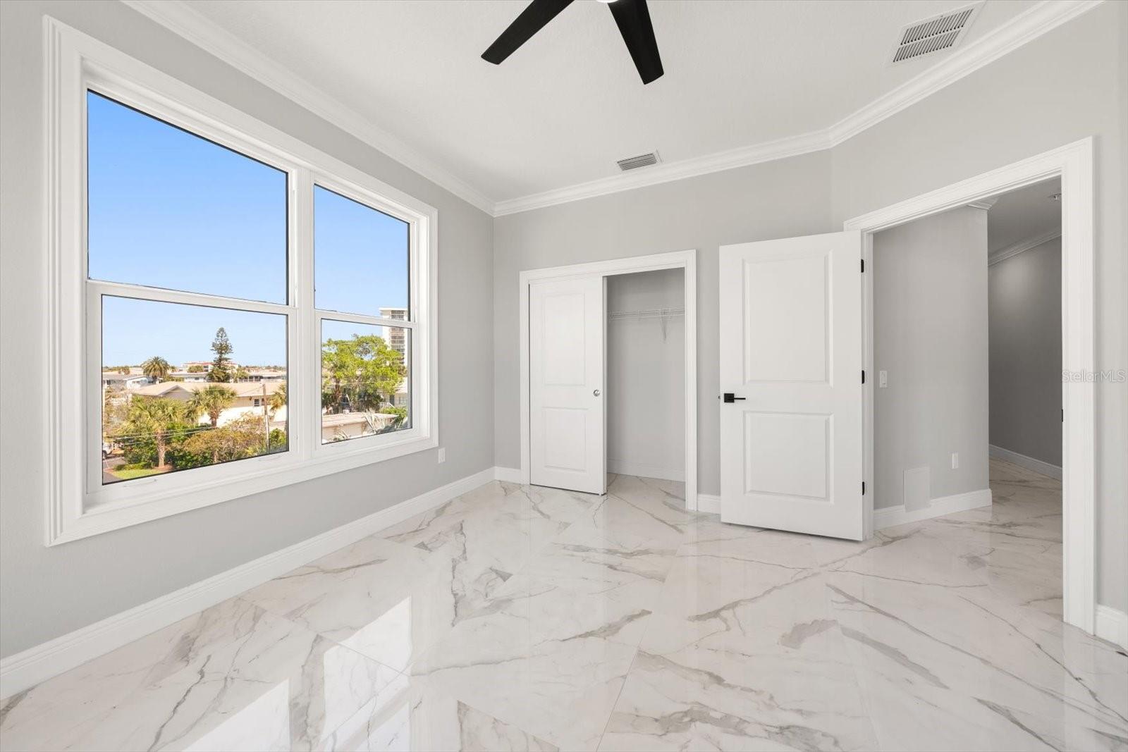 LA BRISA DEL MAR CONDO UNIT 303 - Residential