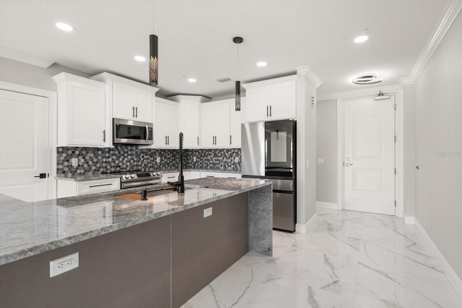 LA BRISA DEL MAR CONDO UNIT 303 - Residential